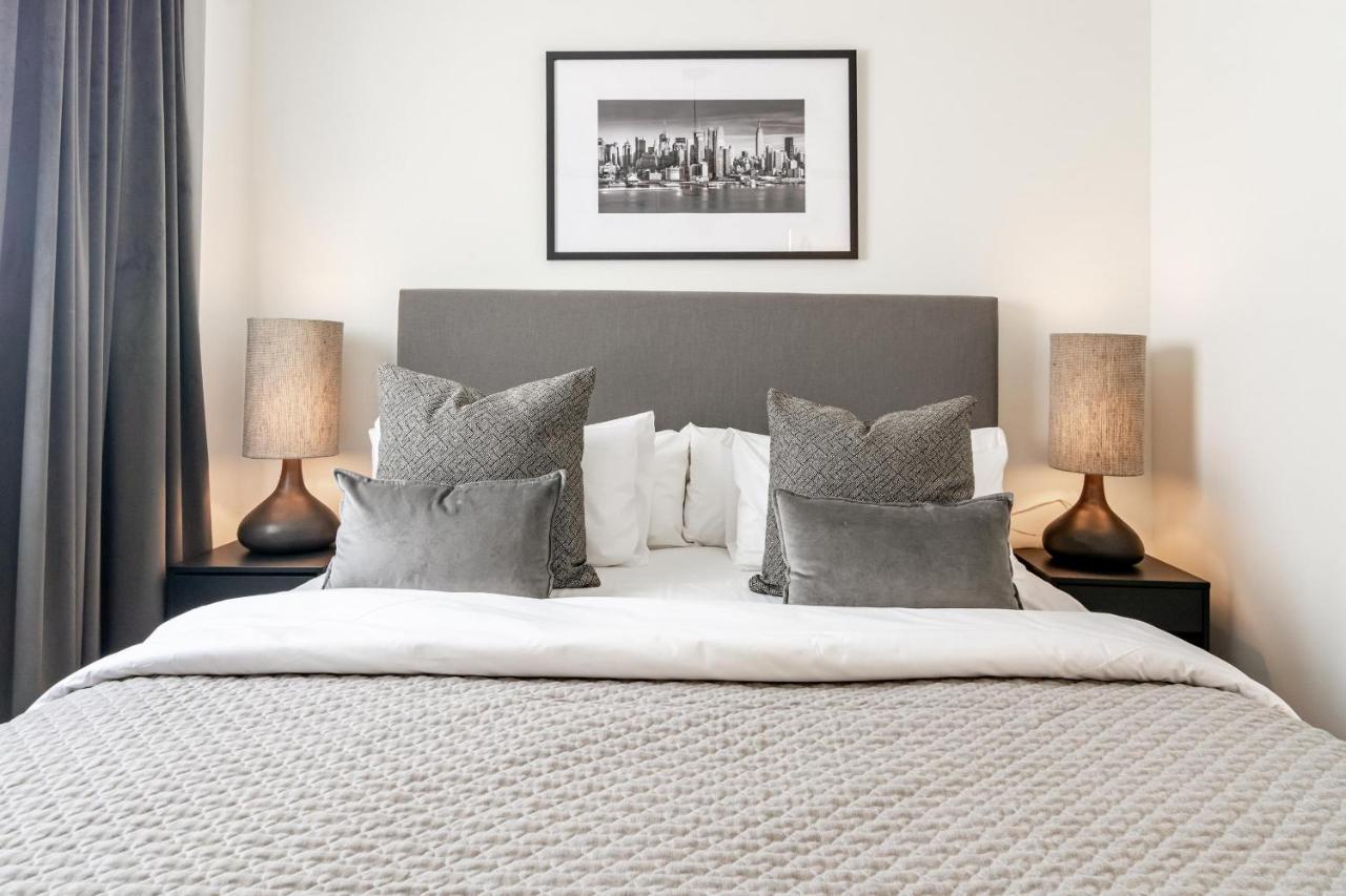 Apartment Inf27e- By Roomservices *