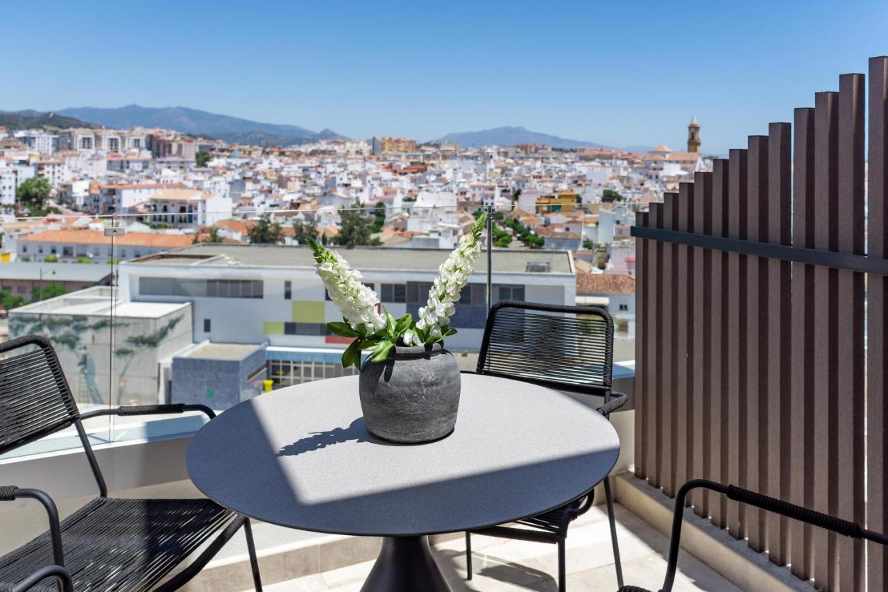 Inf27e- By Roomservices * Estepona