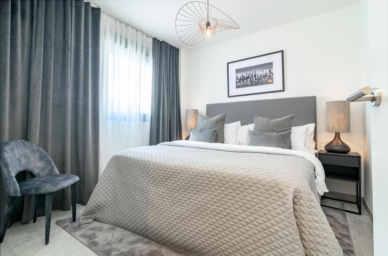 Apartment Inf27e- By Roomservices Estepona
