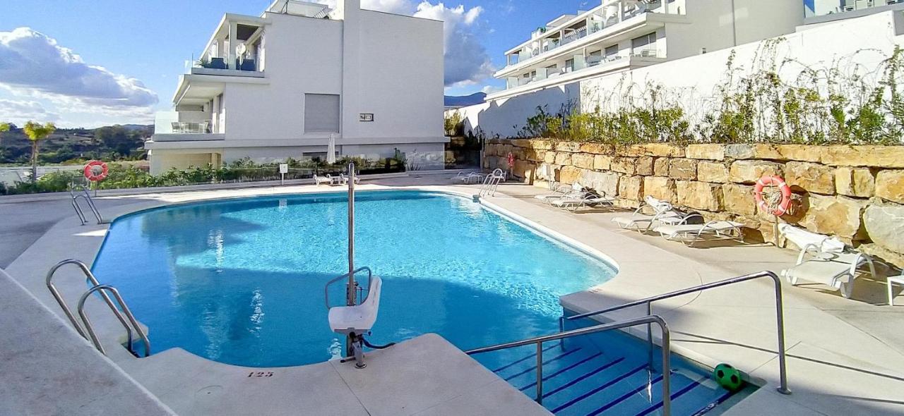Lm10bb- Modern Ground Floor Flat In Le Mirage Apartment *