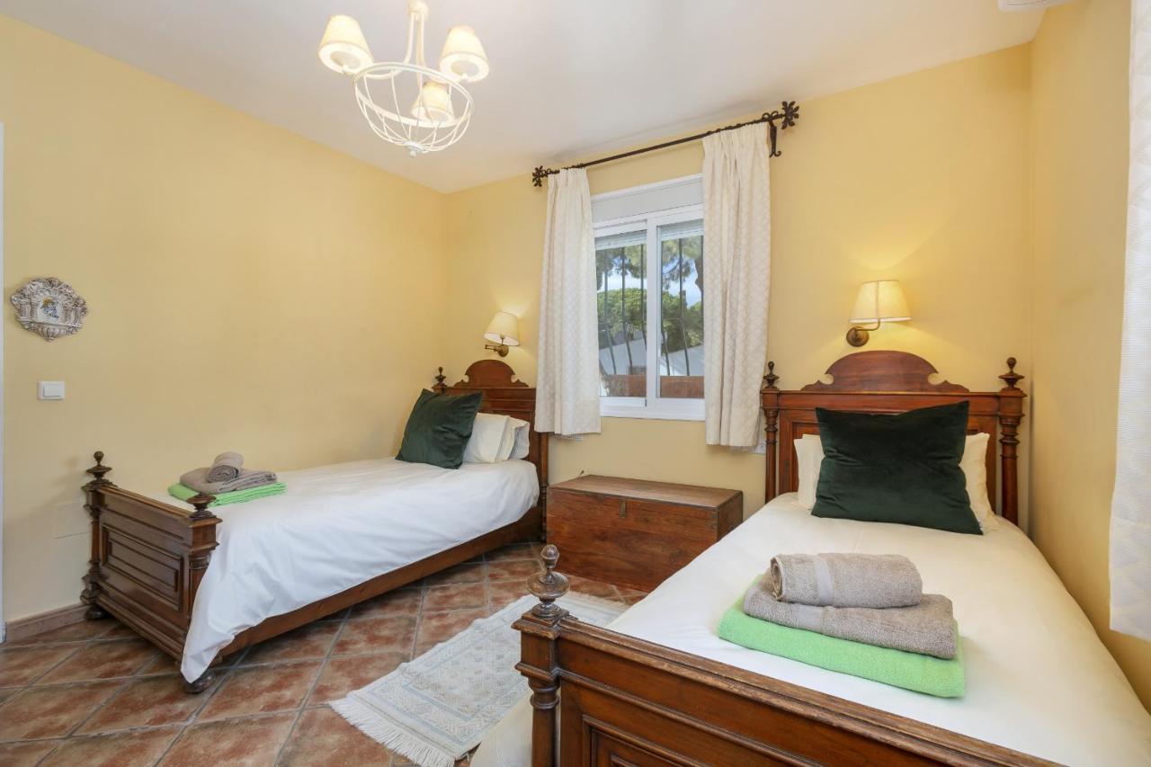 Arin - Beachside Family Villa