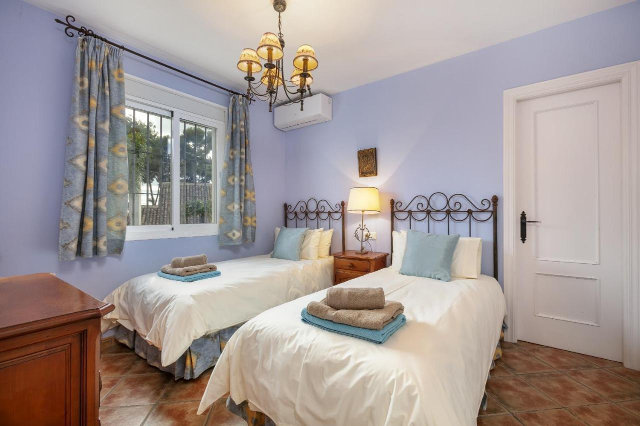 Arin - Beachside Family Villa