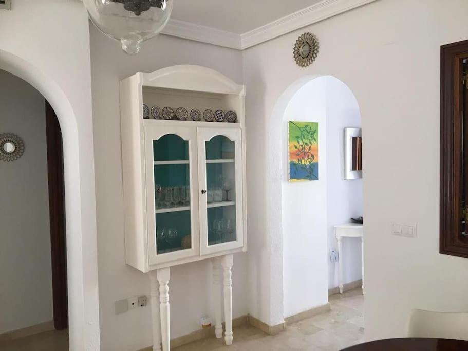 Apartamento Con Piscina En La Costa Del Sol