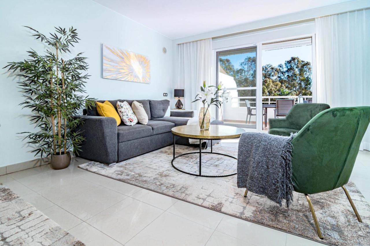 Gorgeous 3 Bedroom Town House In El Paraiso Overlooking La Concha Mountain Estepona
