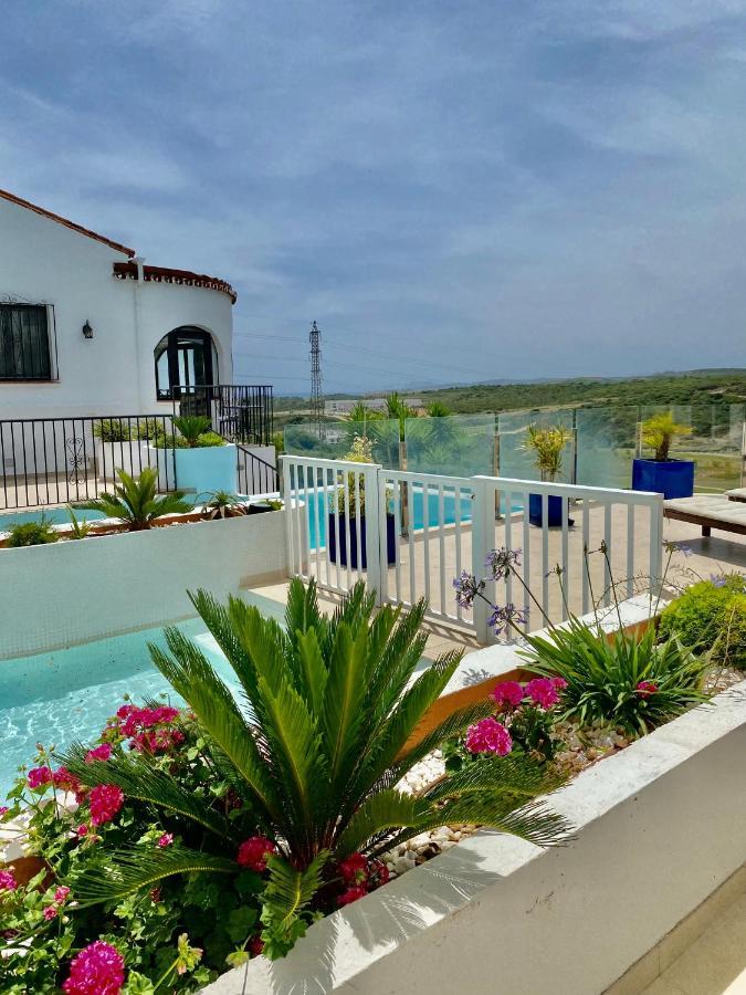 Hesla * Estepona
