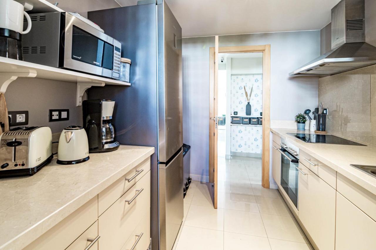 Holiday home Gorgeous 3 Bedroom Town House In El Paraiso Overlooking La Concha Mountain *