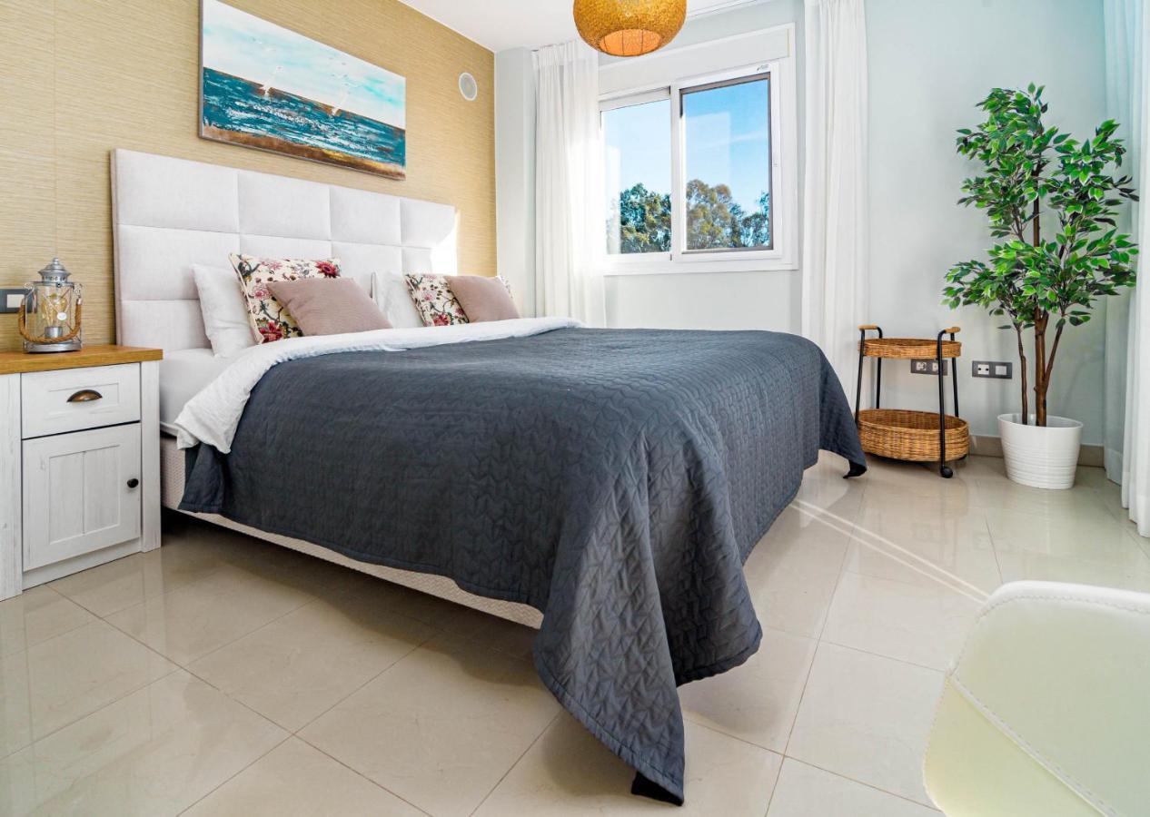 Gorgeous 3 Bedroom Town House In El Paraiso Overlooking La Concha Mountain * Estepona
