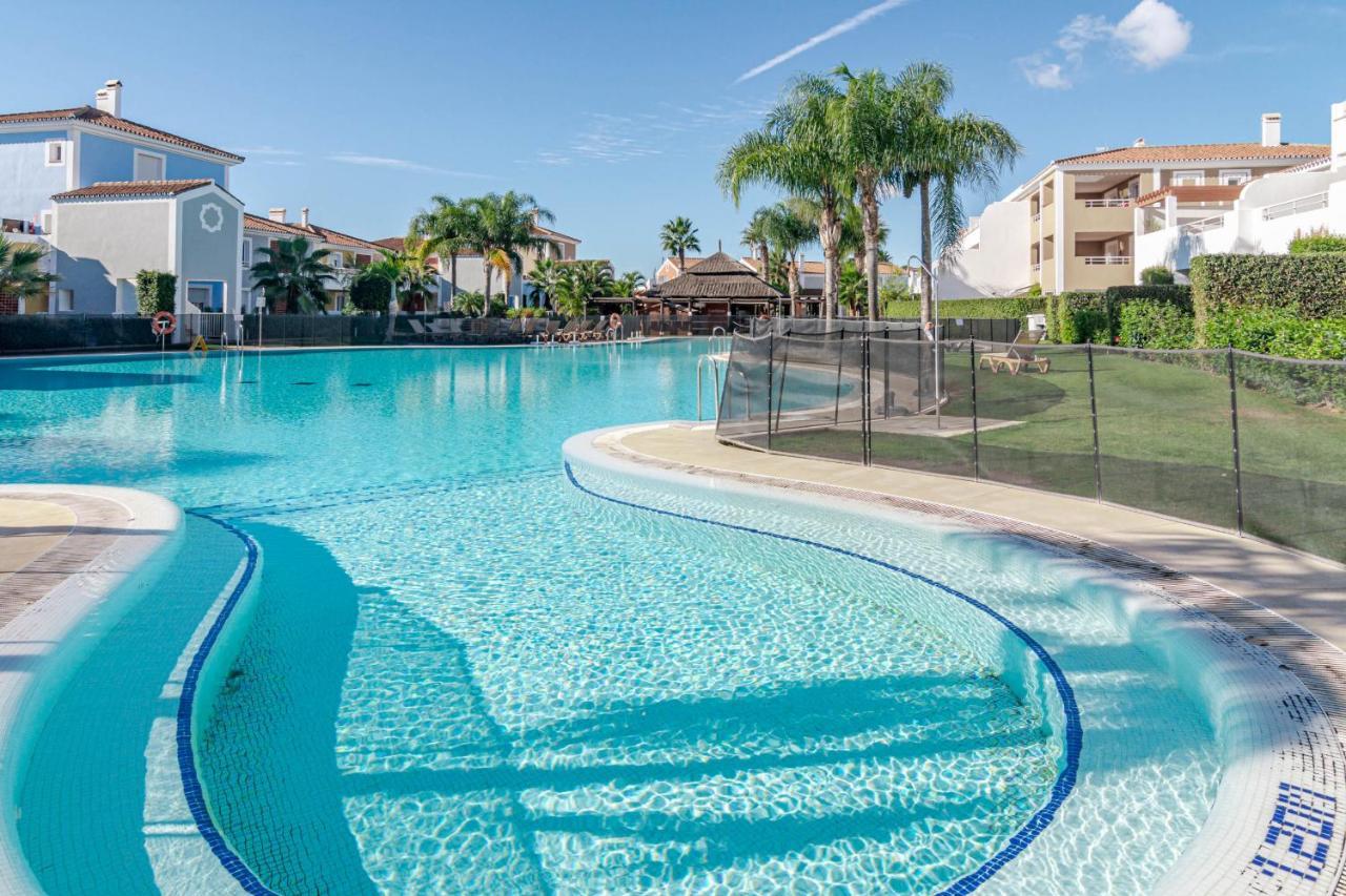 Gorgeous 3 Bedroom Town House In El Paraiso Overlooking La Concha Mountain Estepona