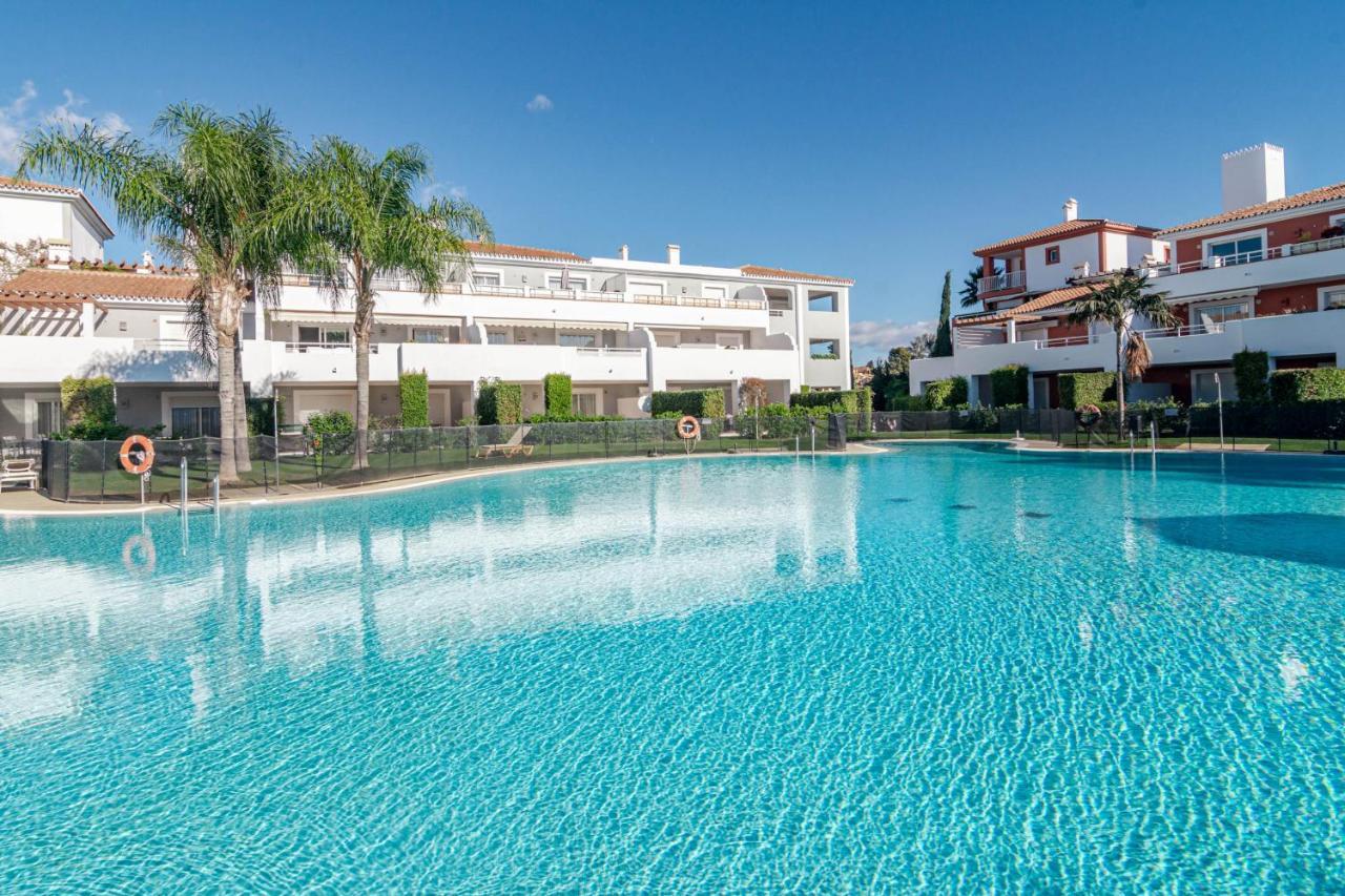 Holiday home Gorgeous 3 Bedroom Town House In El Paraiso Overlooking La Concha Mountain *