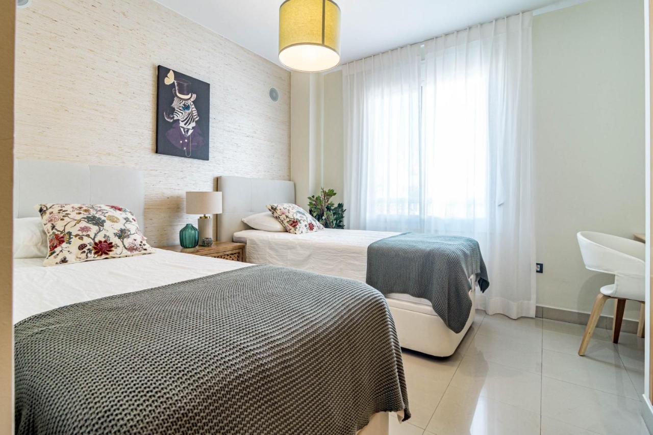 Gorgeous 3 Bedroom Town House In El Paraiso Overlooking La Concha Mountain * Estepona