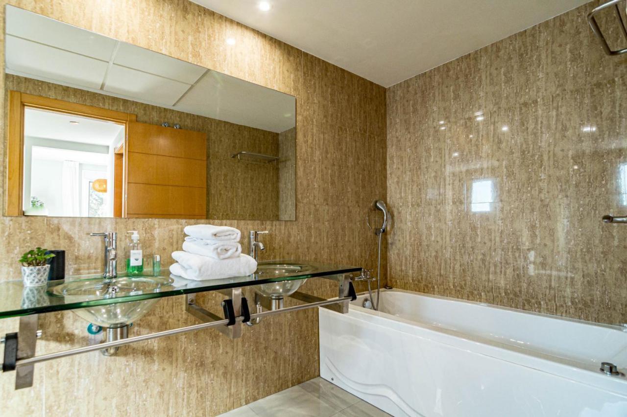 Gorgeous 3 Bedroom Town House In El Paraiso Overlooking La Concha Mountain * Estepona