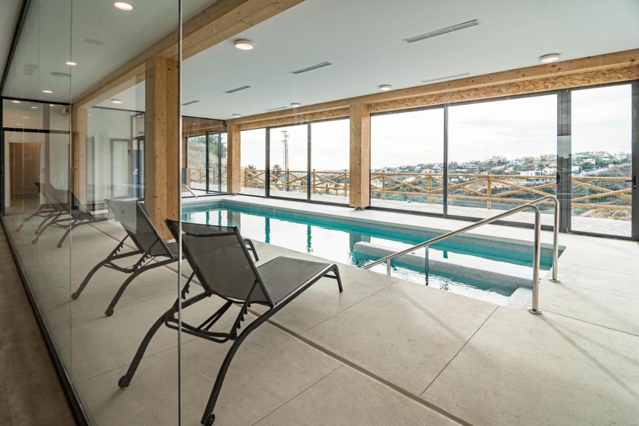 Pa18- Stunning Flat, Gym, Indoor And Outdoor Pool Apartment Estepona