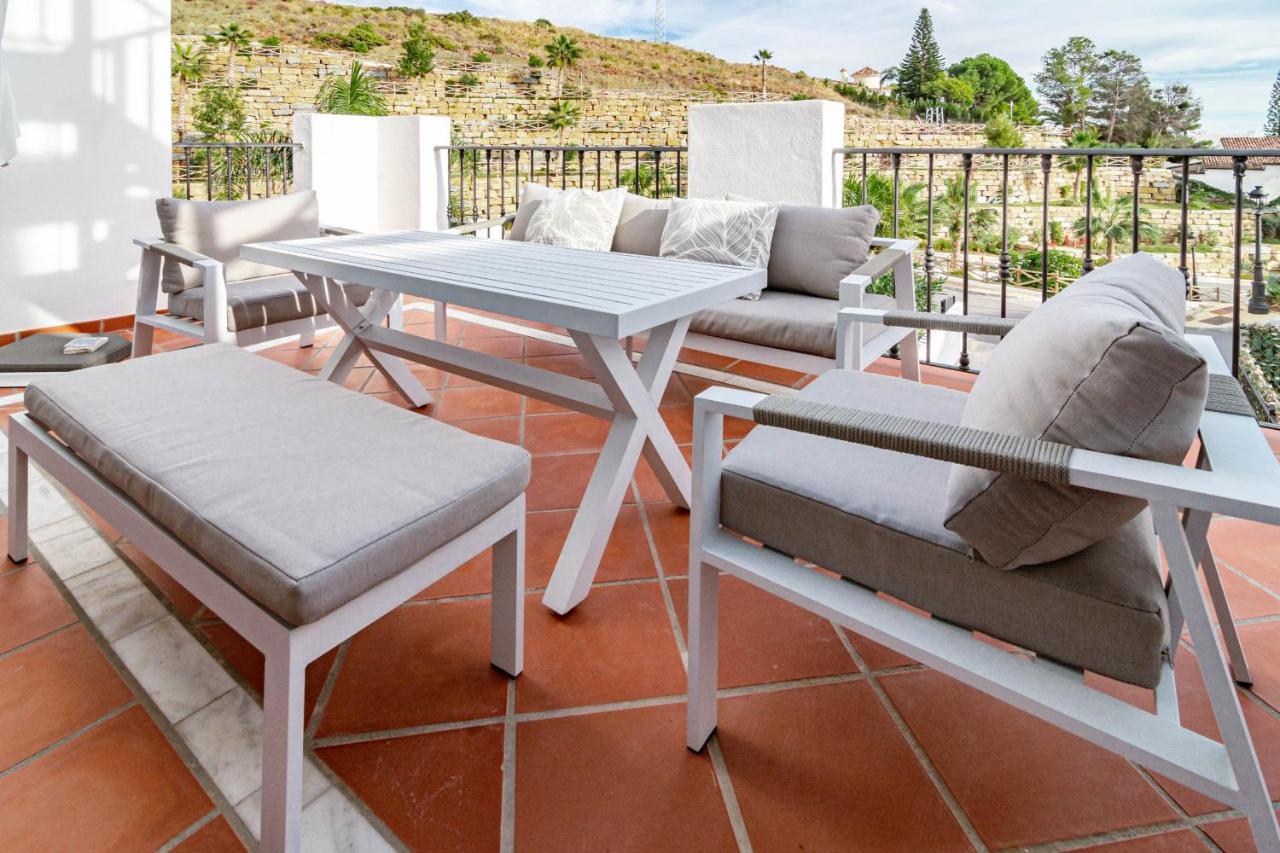 Apartment Pa18- Stunning Flat, Gym, Indoor And Outdoor Pool Estepona
