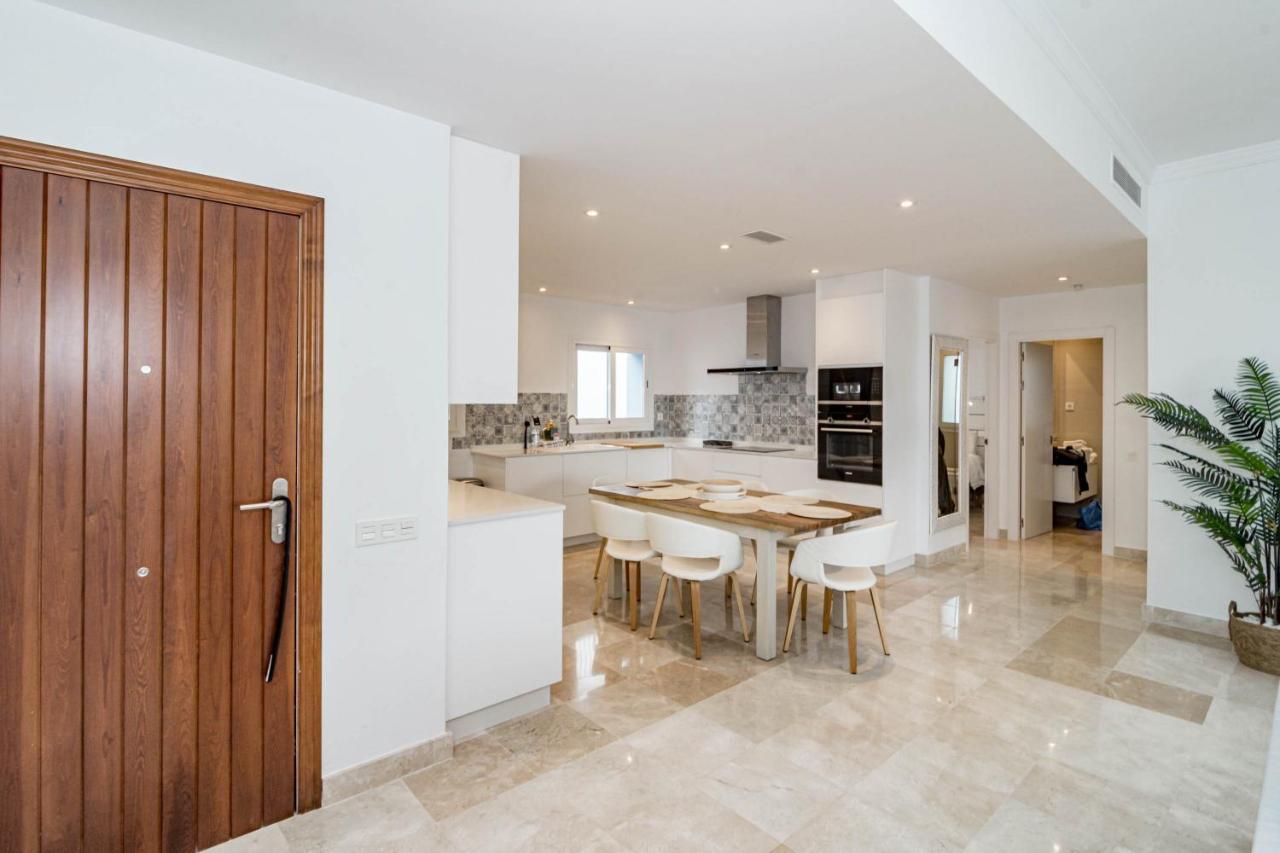 Pa18- Stunning Flat, Gym, Indoor And Outdoor Pool Estepona