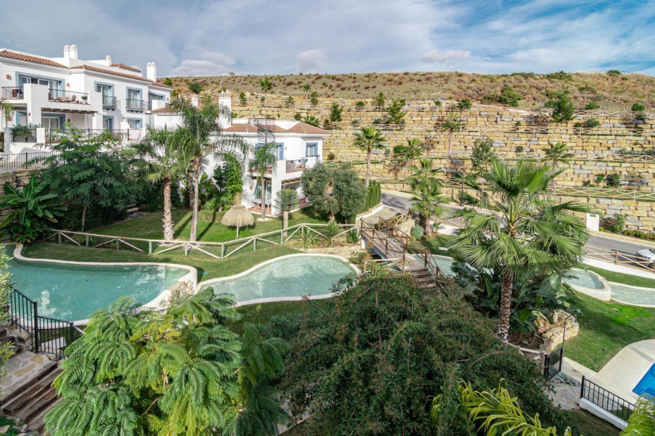 Pa18- Stunning Flat, Gym, Indoor And Outdoor Pool * Estepona