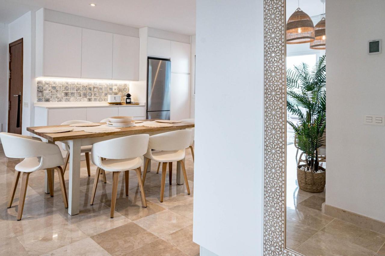 Pa18- Stunning Flat, Gym, Indoor And Outdoor Pool Estepona
