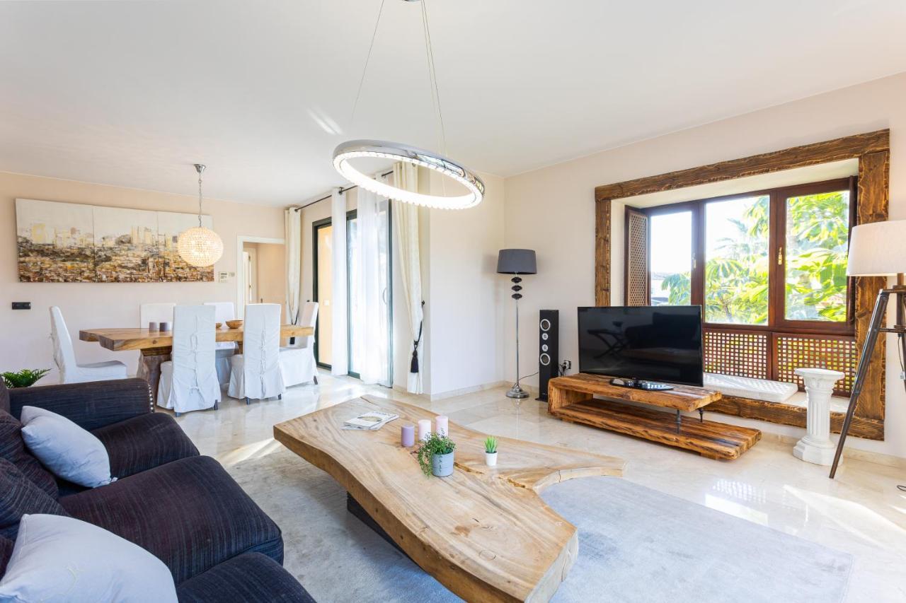 Luxury Duplex Penthouse Terrace Golf Views By Aorastay Apartment Estepona