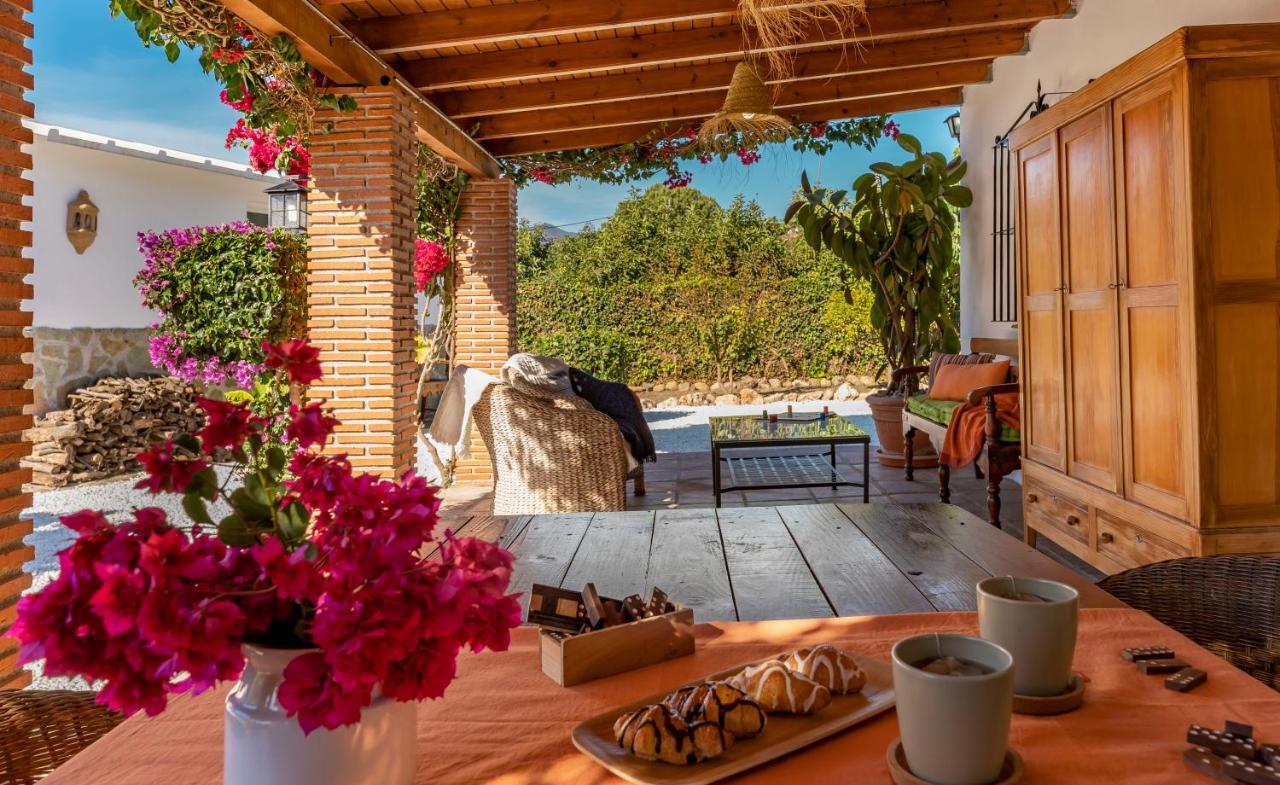 Con Piscina Cerca De La Playa Villa