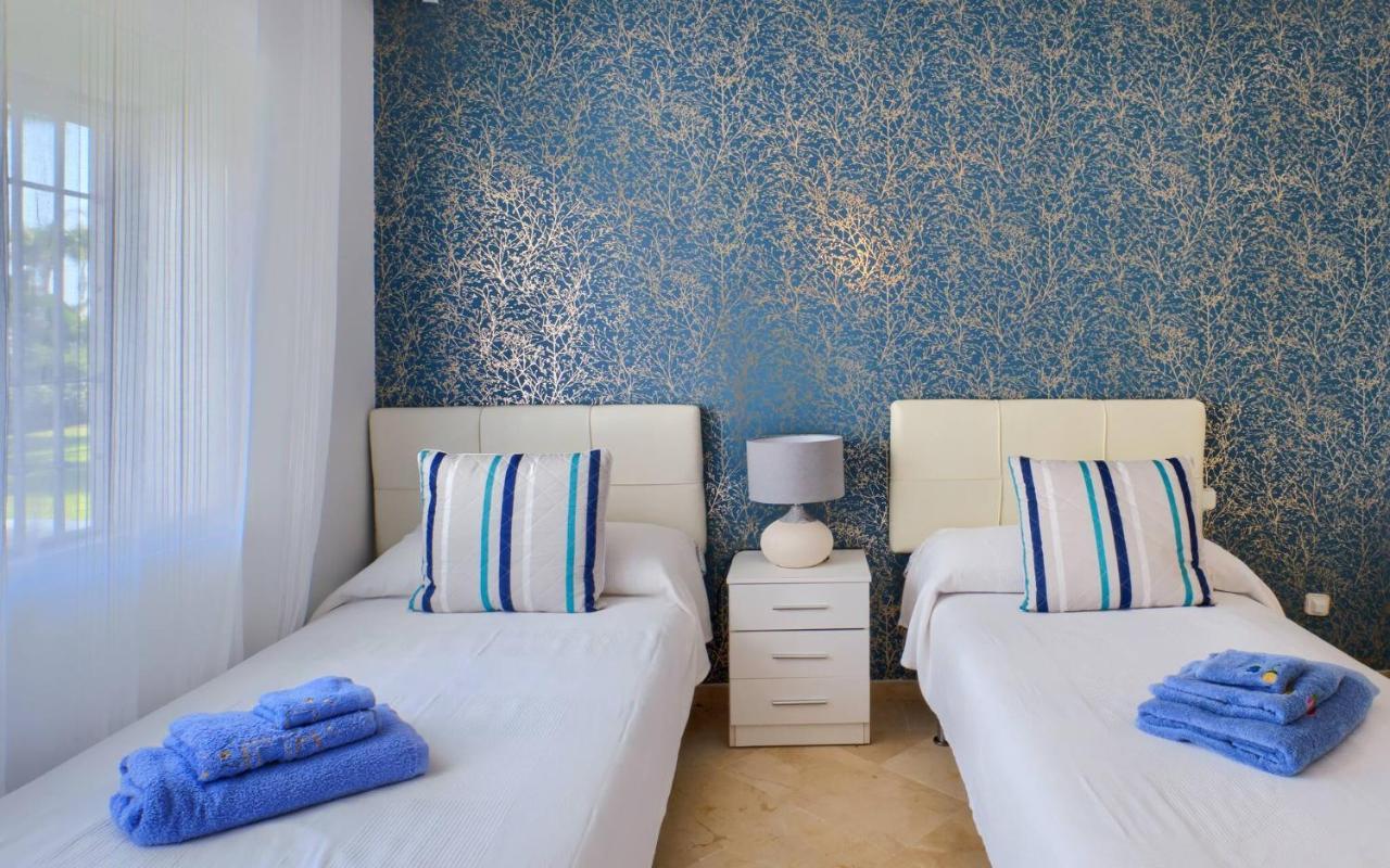 Cozy Side With Pool * Estepona