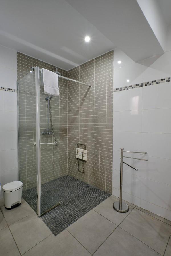 Cozy Side With Pool Apartamento *