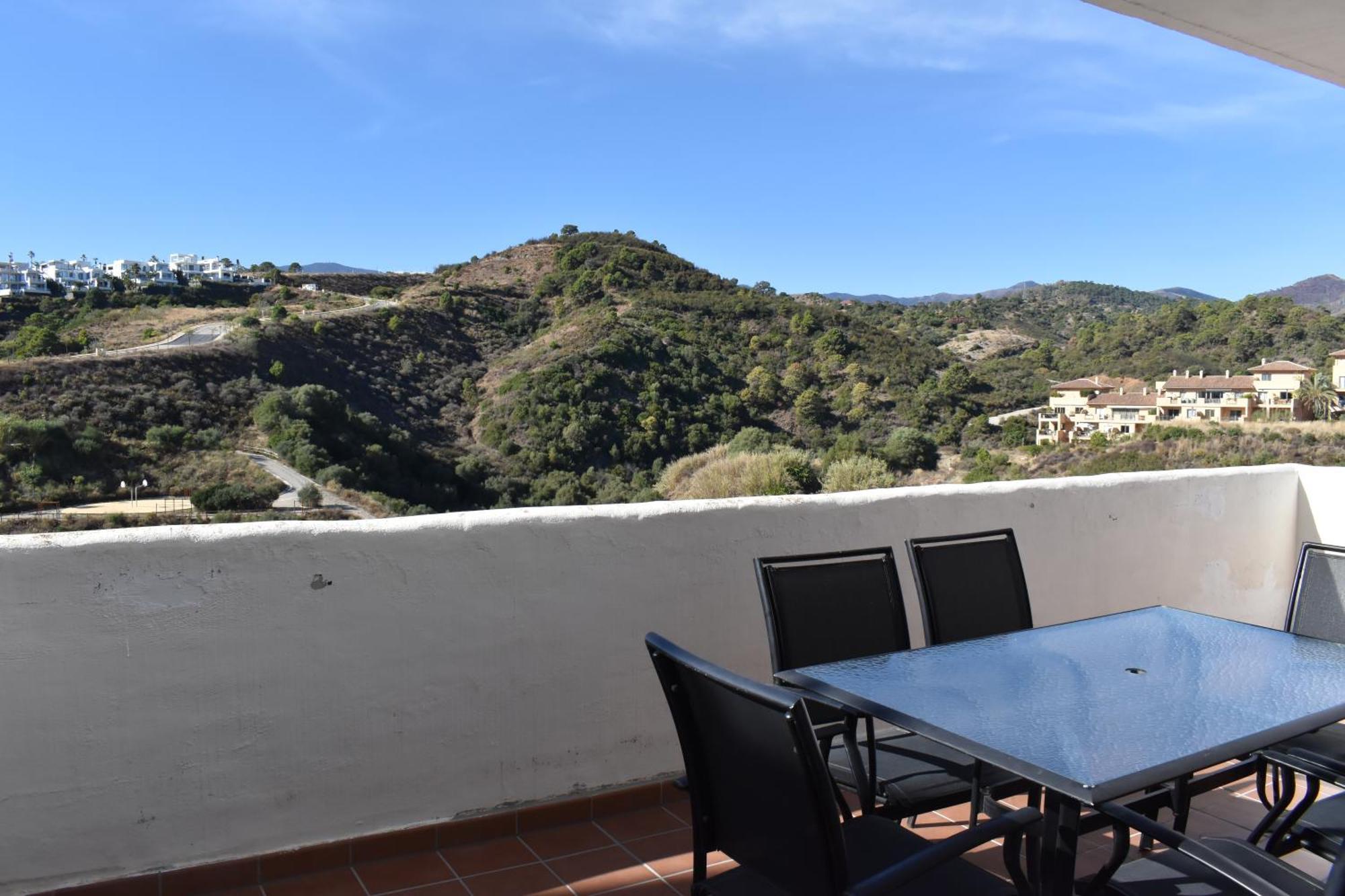 Spacious With Large Terraces Lunymar Golf, Appartement