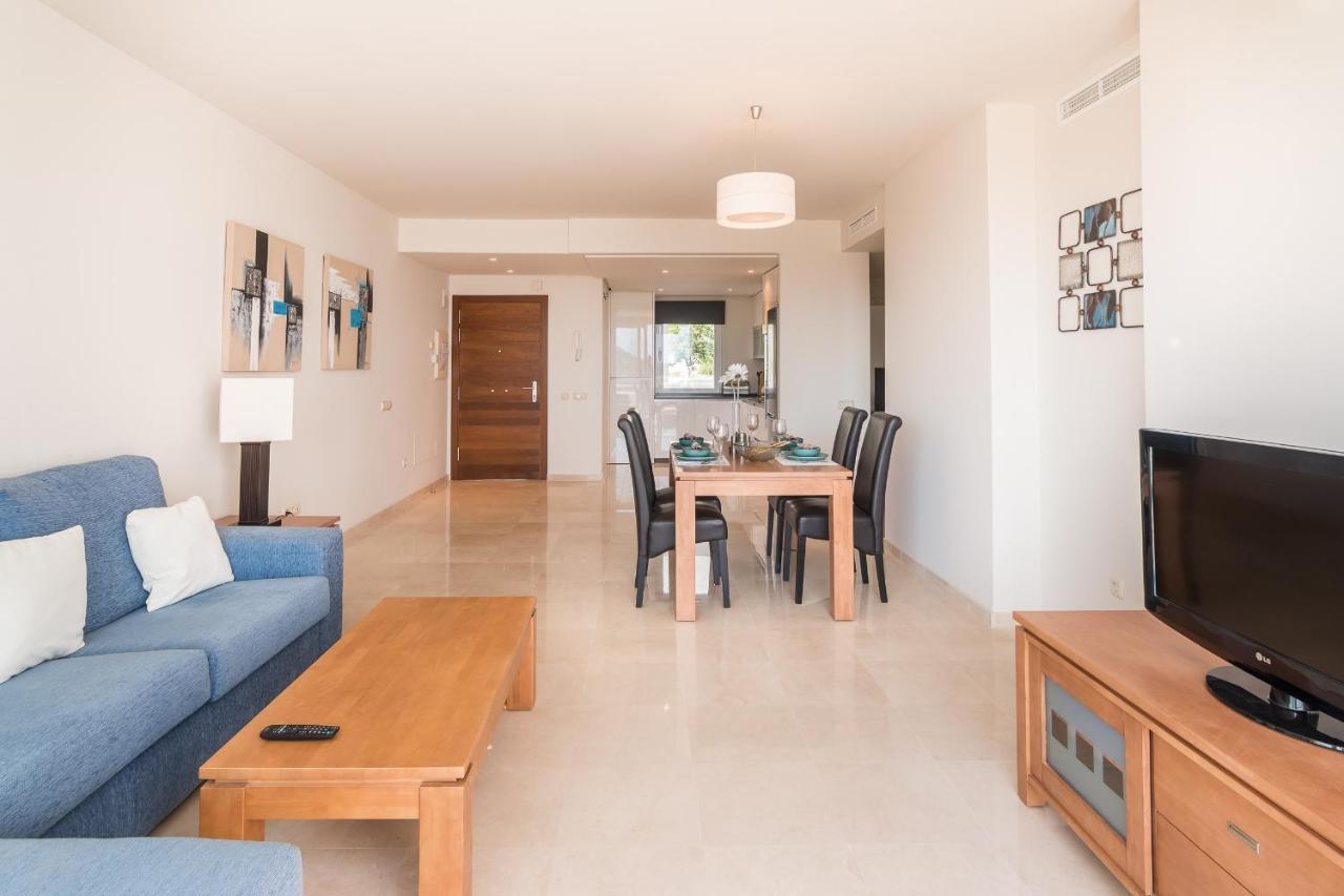 2214-modern With Private Estepona