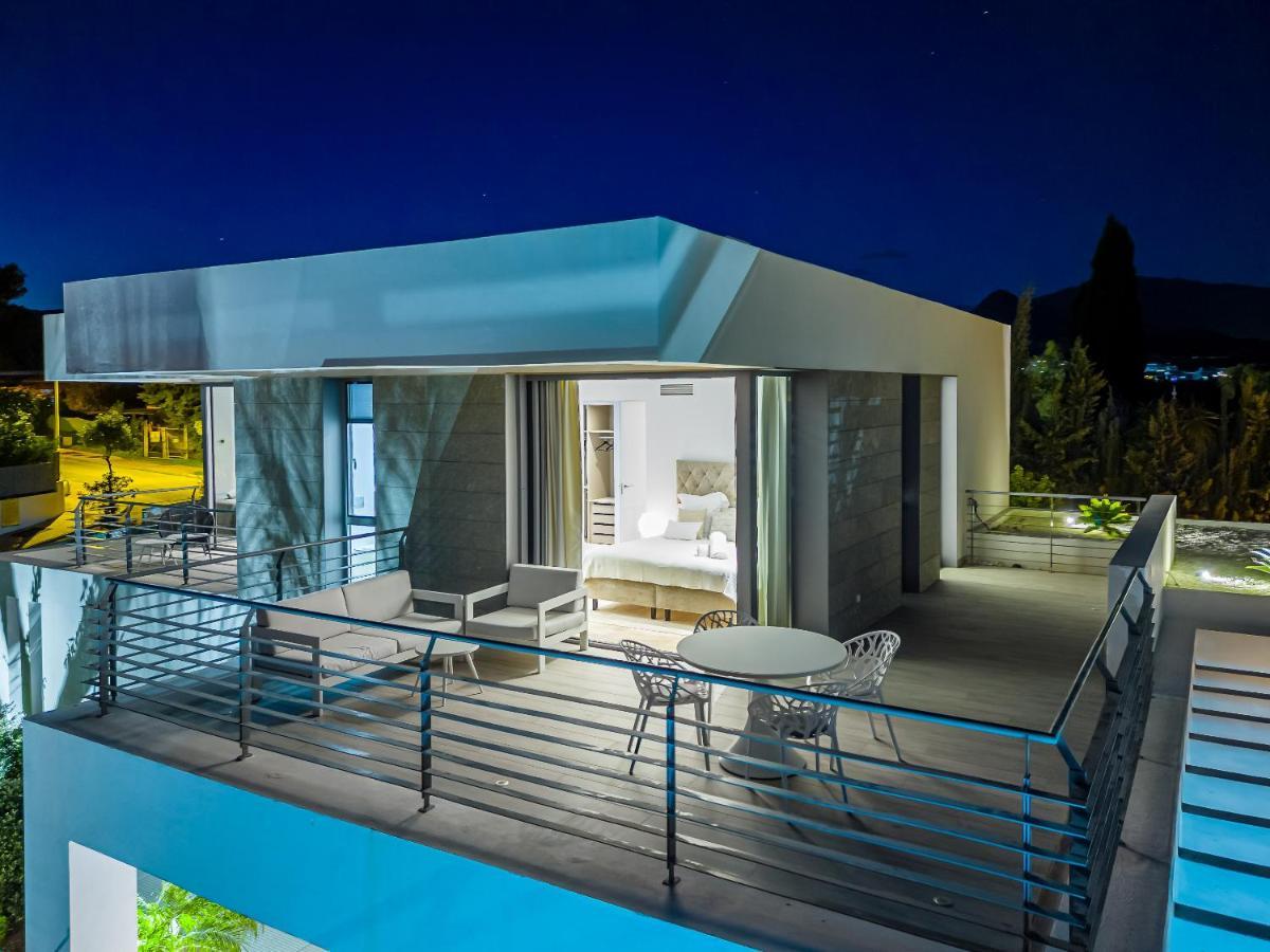 Villa Vacation Marbella I Schumacher, New Built, Sea View, Luxury, Private Pool *