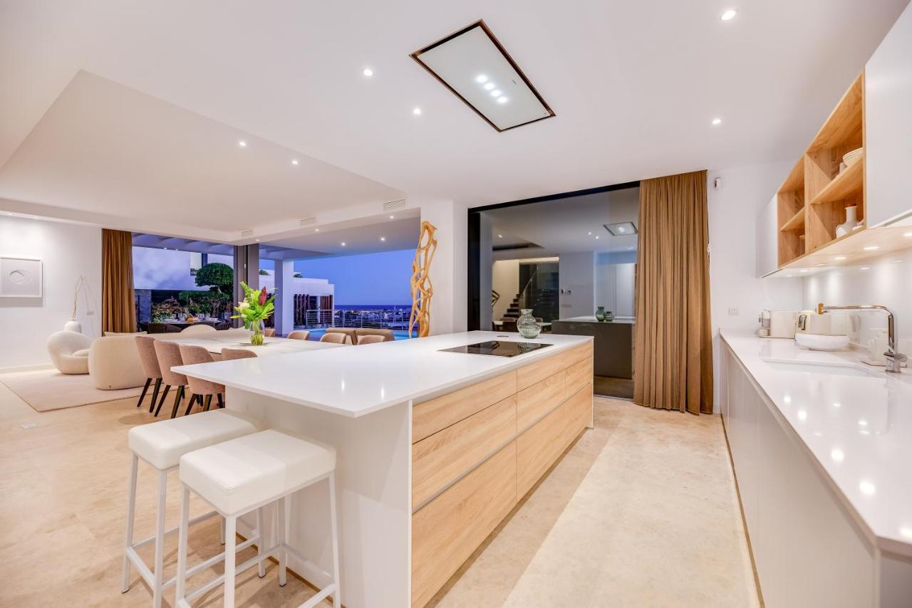 Villa Vacation Marbella I Schumacher, New Built, Sea View, Luxury, Private Pool *