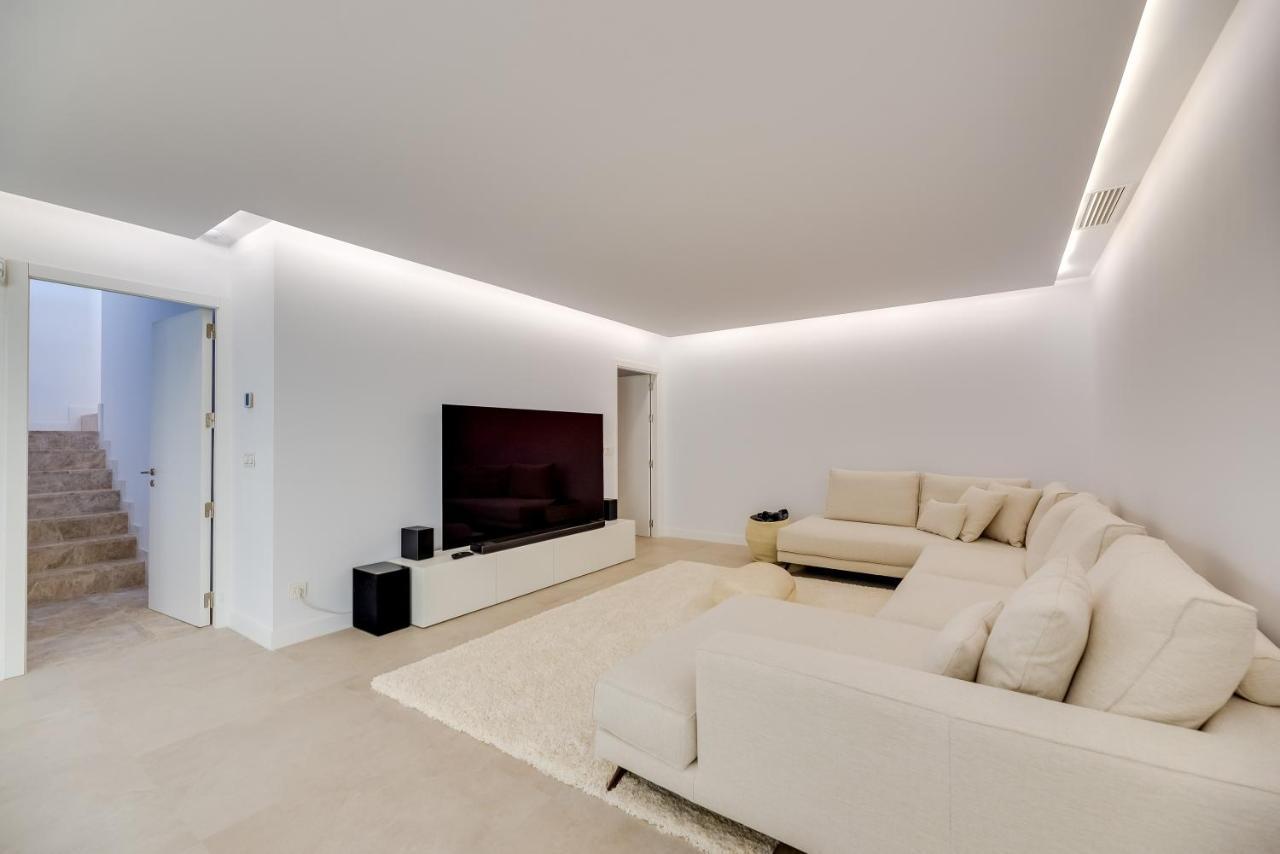 Vacation Marbella I Schumacher, New Built, Sea View, Luxury, Private Pool Villa *
