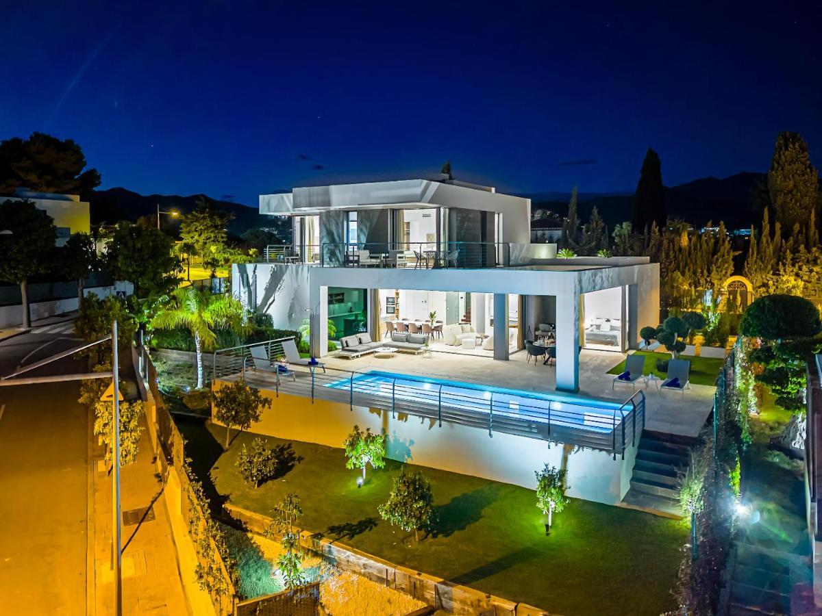 Vacation Marbella I Schumacher, New Built, Sea View, Luxury, Private Pool Villa *
