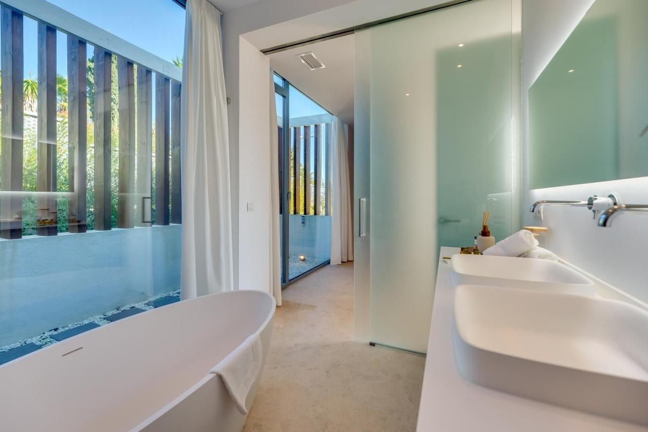 Villa Vacation Marbella I Schumacher, New Built, Sea View, Luxury, Private Pool Estepona