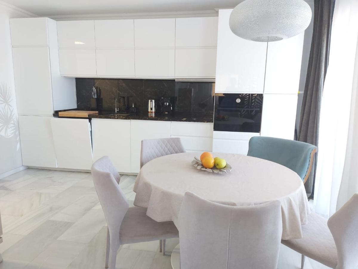 2 Bedroom Beachfront In Estepona, Malaga. Estepona