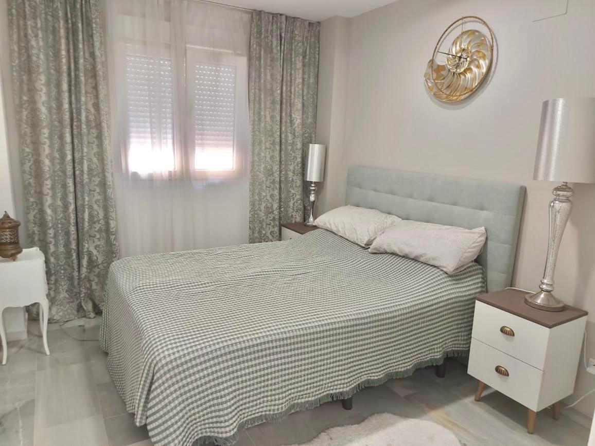Apartment 2 Bedroom Beachfront In Estepona, Malaga. Estepona