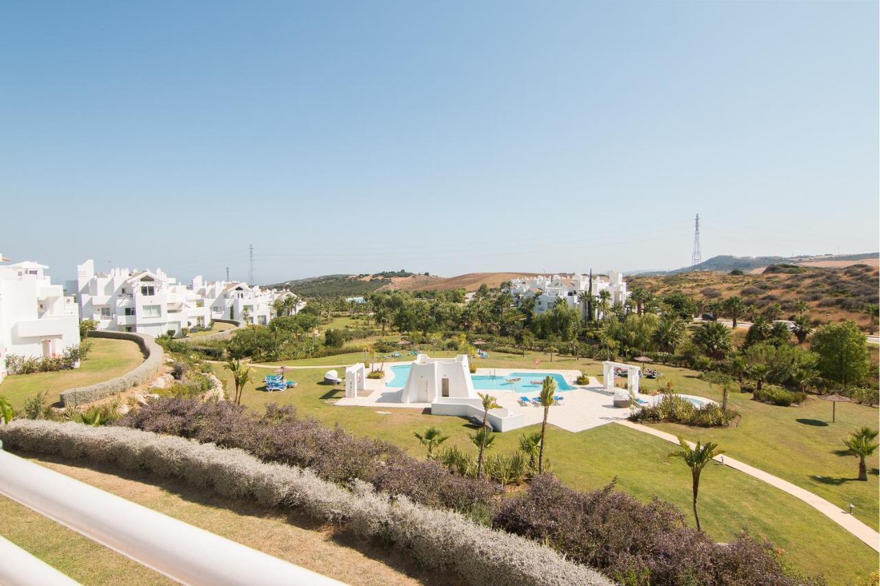 2214-modern With Private Estepona