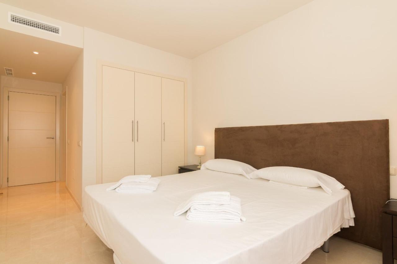 2214-modern With Private * Estepona