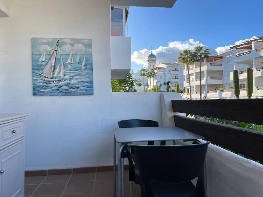 Apartment Blue Palm *