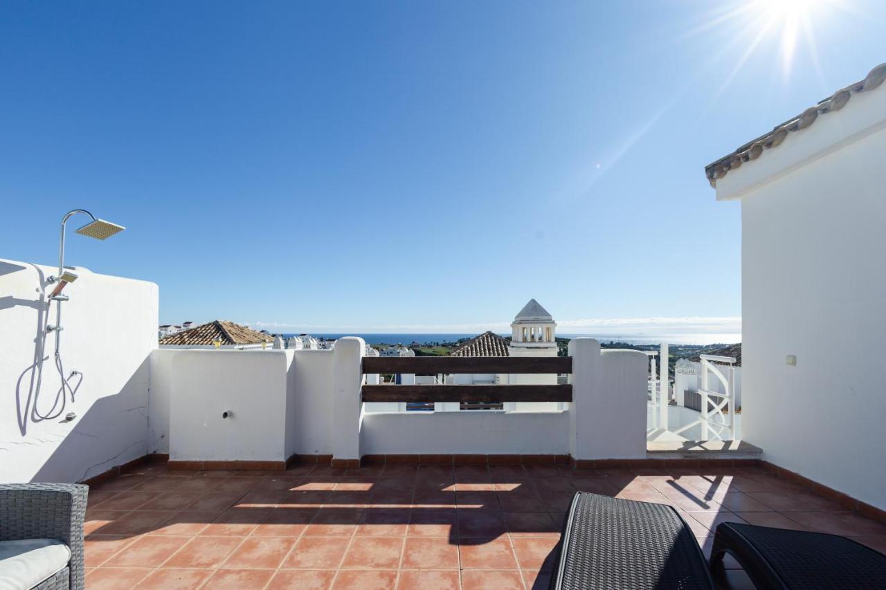 Valle Golf Penthouse Apartmento Estepona