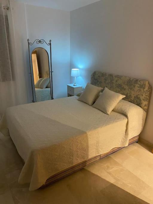 3 Bed With Pool And Parking