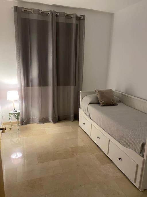 3 Bed With Pool And Parking Apartment