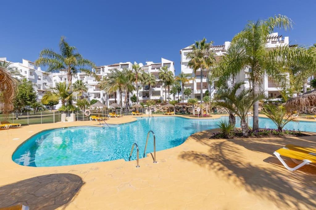 Luxuary Beachside 3br ! Apartment *