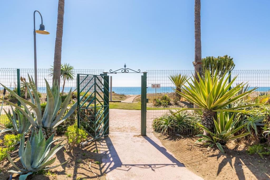 Apartment Luxuary Beachside 3br ! *