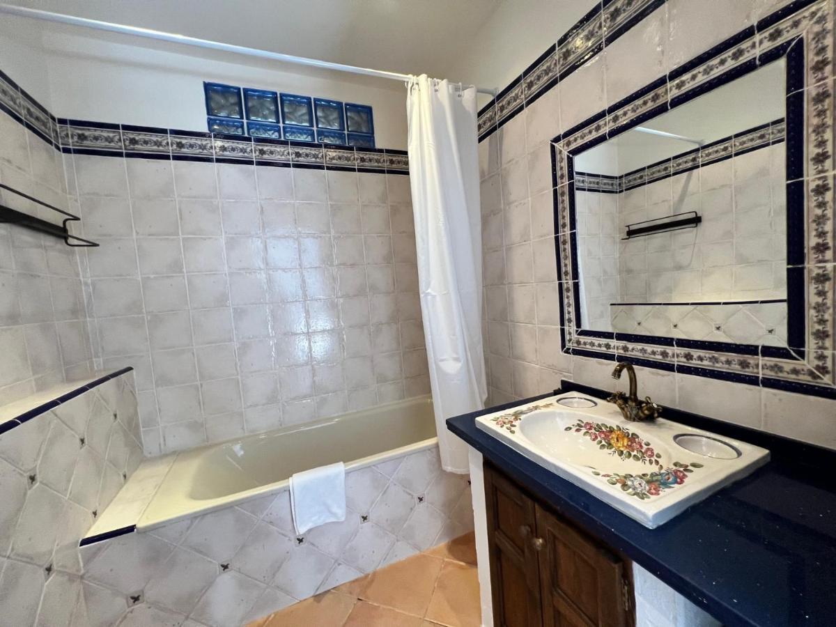 5 Beds With Private Pool Near - 5007