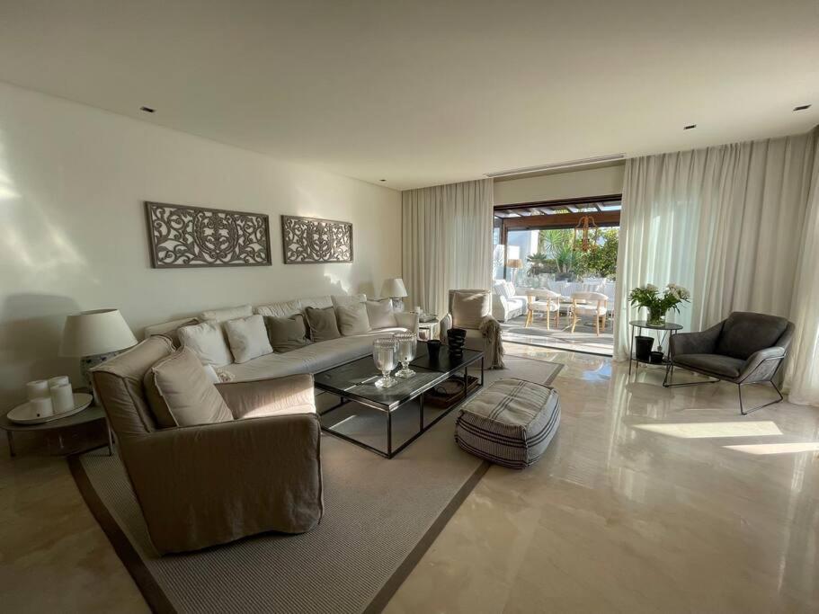 Luxurious And Light 3 Bedroom Penthouse Apartamento