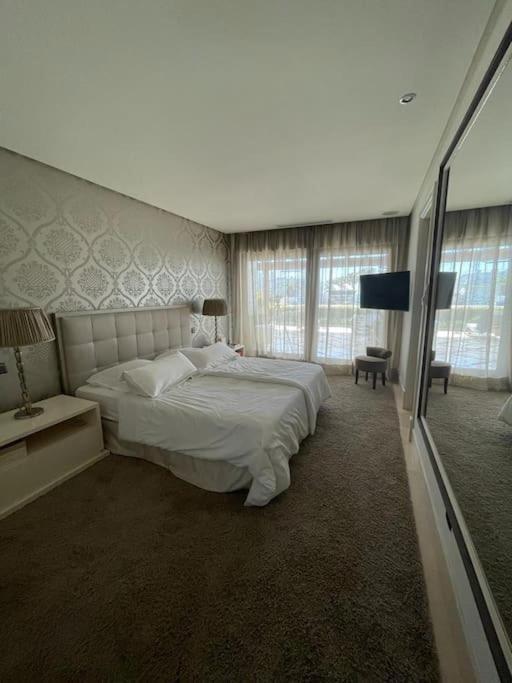 Luxurious And Light 3 Bedroom Penthouse * Estepona