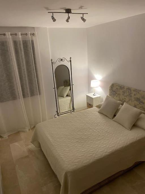 3 Bed With Pool And Parking Apartment
