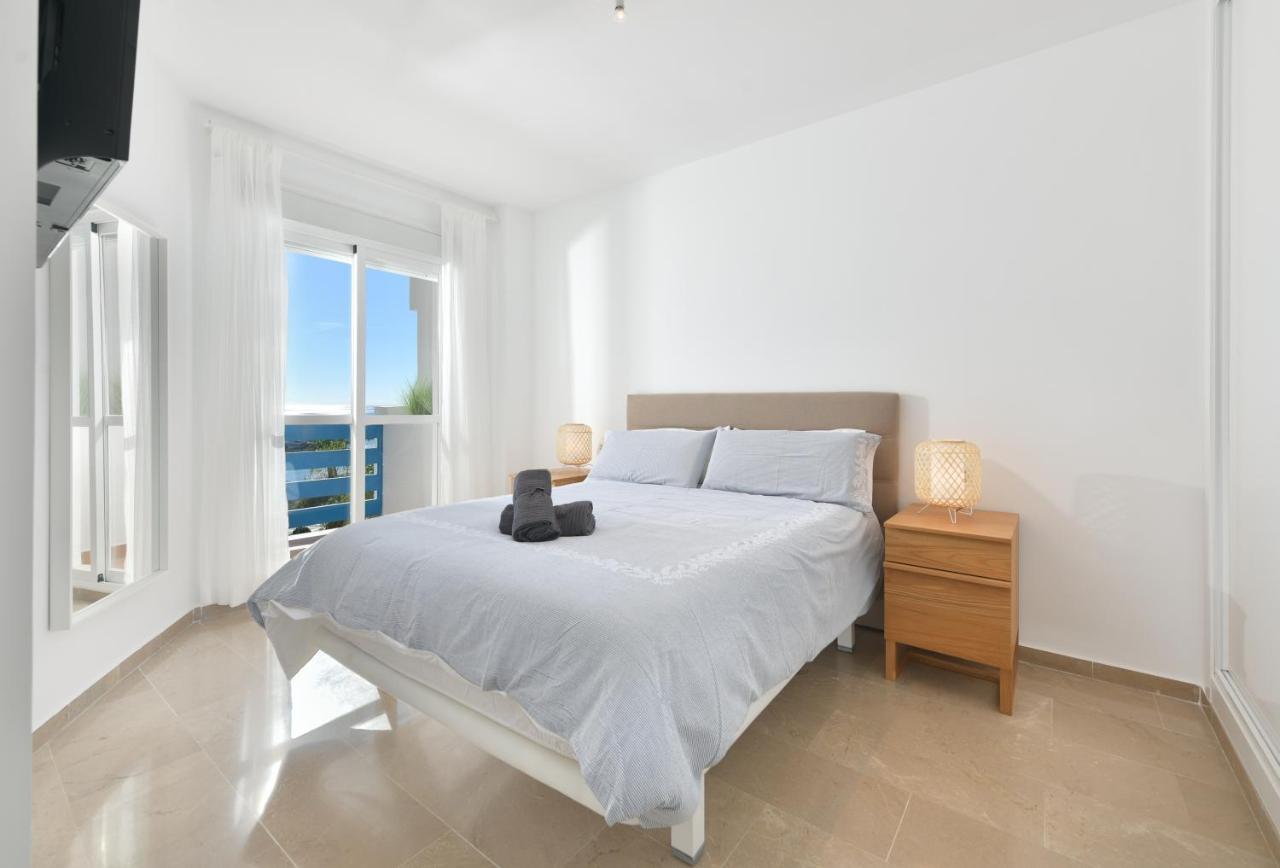Apartment Charming Beachfront In Marina Estepona