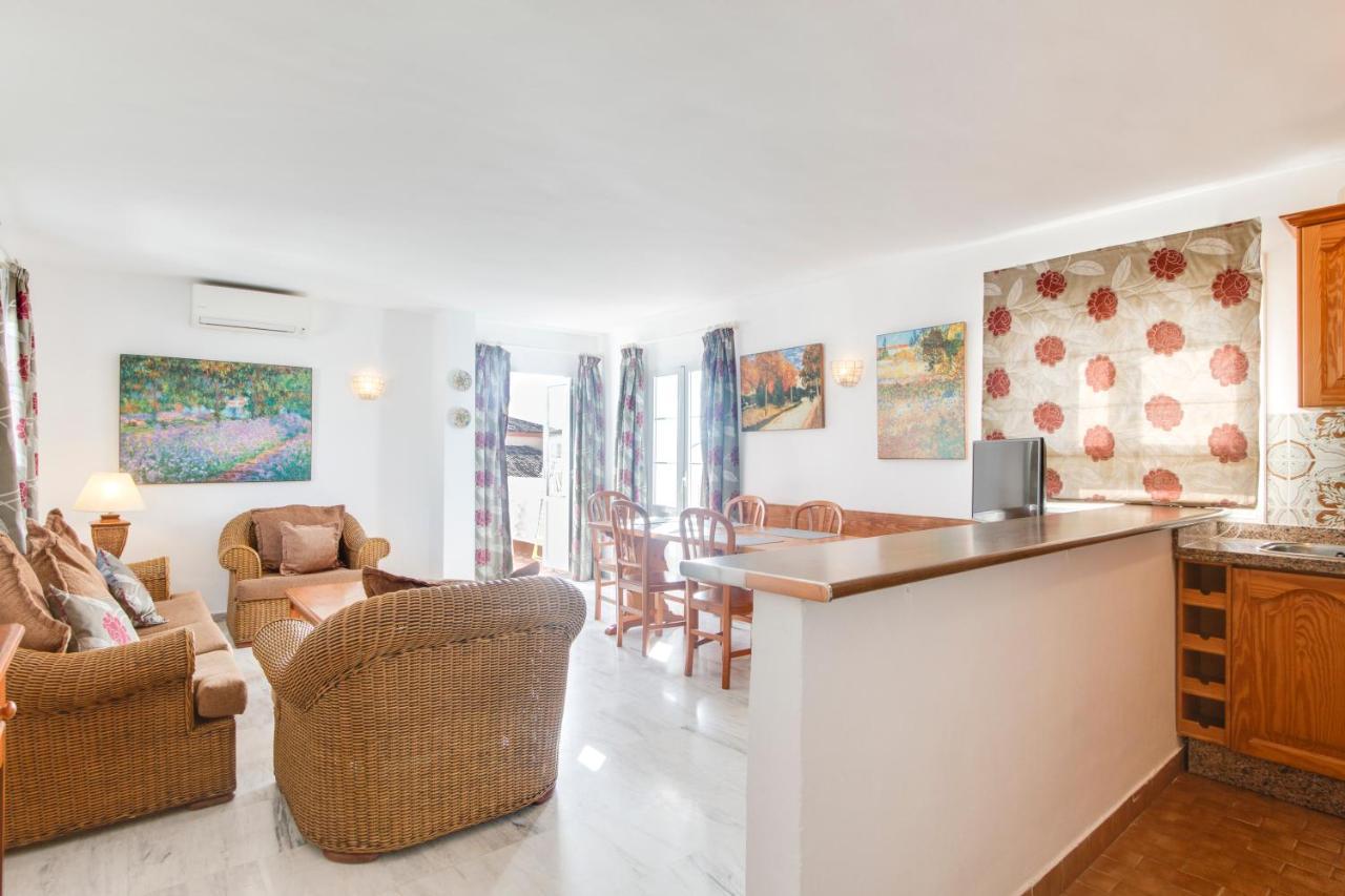 7c Linsay Apartment