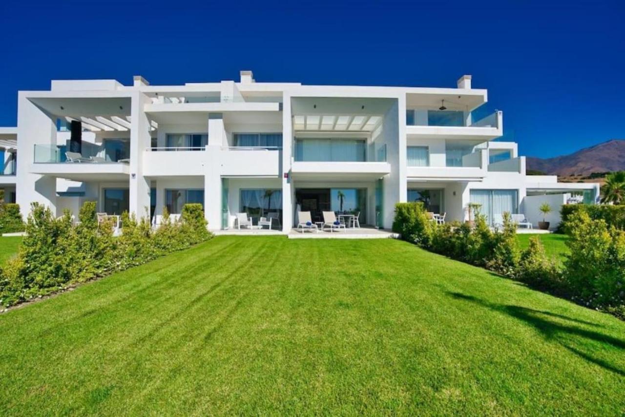 Al-1103 - - Alcazaba Lagoon Apartment *