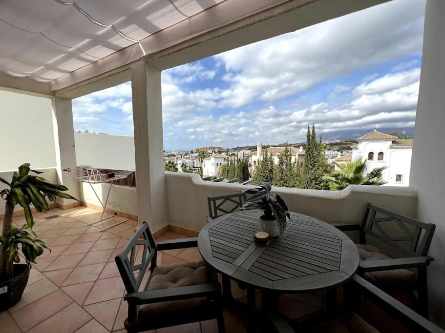 Penthouse In Met Jacuzzi En Zeezicht! Apartamento Estepona