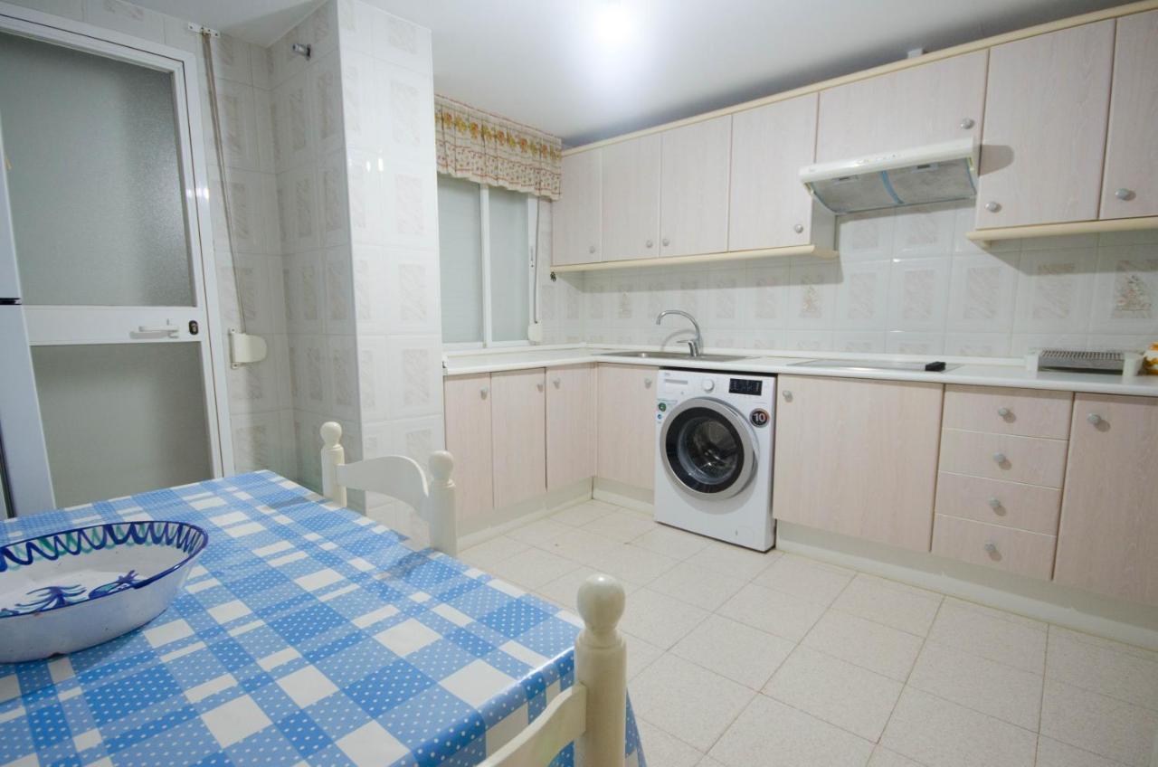 Aparment Neptuno- Located On The Promenade A Few Metres From The Beach. Appartement Estepona